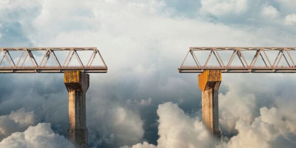 two sides of a bridge not connected to describe the current gap between value vs growth stocks.